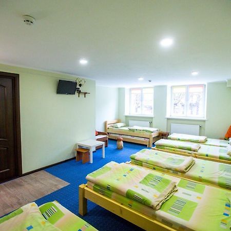 Apart Hotel Avinos Lviv Extérieur photo