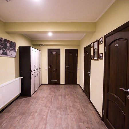 Apart Hotel Avinos Lviv Extérieur photo