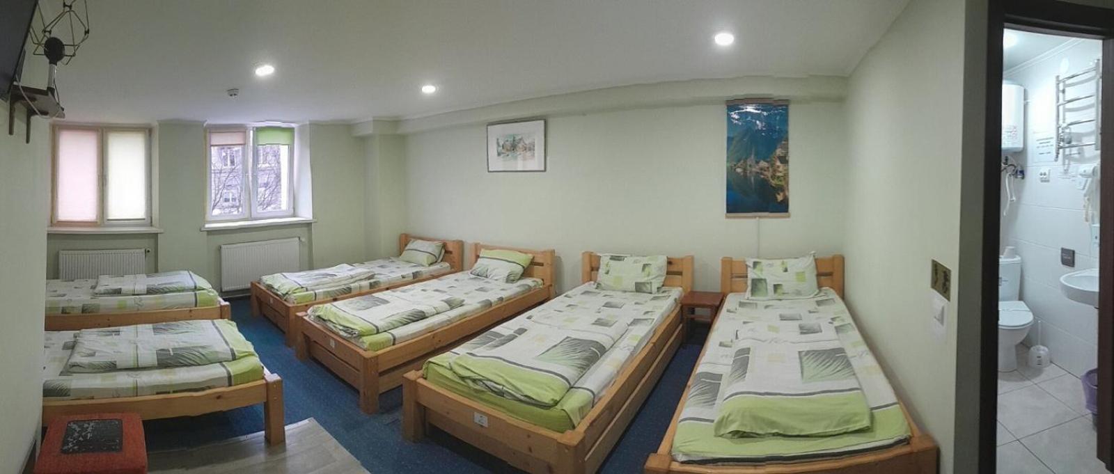 Apart Hotel Avinos Lviv Extérieur photo